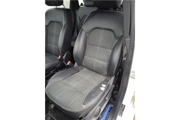 Recambio de juego asientos para mercedes-benz clase b (bm 246) 1.8 b 200 cdi (246.201) referencia OEM IAM A2469107201 A246920150