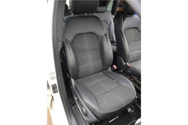 Recambio de juego asientos para mercedes-benz clase b (bm 246) 1.8 b 200 cdi (246.201) referencia OEM IAM A2469107201 A246920150
