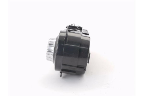 Recambio de mandos climatizador para mercedes-benz clase b (bm 246) 1.8 b 200 cdi (246.201) referencia OEM IAM A2469003616  