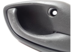Recambio de manilla int. puerta delantero derecha para opel agila 1.2 básico referencia OEM IAM 4706319  