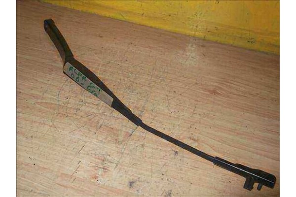Recambio de brazo limpiaparabrisas delantero para alfa romeo alfa gt (125) (2004) 1.9 jtd referencia OEM IAM   