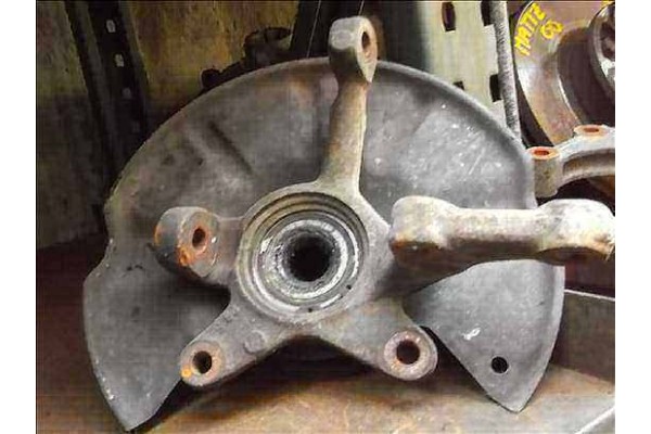Recambio de mangueta delantero izquierda para volvo serie 440 (1988) 1.7 referencia OEM IAM   