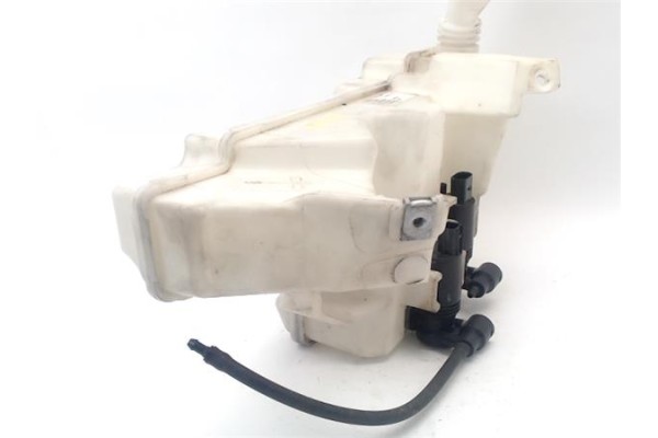 Recambio de deposito limpiaparabrisas para land rover discovery sport 2.0 basis fwd referencia OEM IAM LR025755  