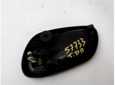 Recambio de manilla int. puerta trasero derecha para opel agila 1.2 básico referencia OEM IAM 4706321  
