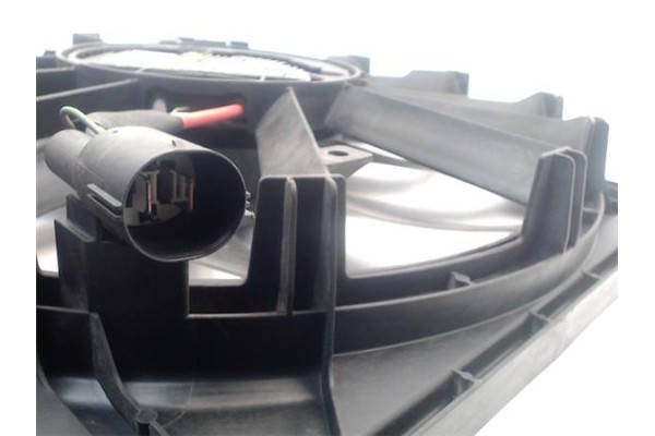 Recambio de electroventilador para land rover discovery sport 2.0 basis fwd referencia OEM IAM LR045248  
