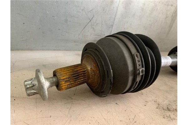 Recambio de palier delantero izquierdo para mercedes-benz clase b (bm 246) 1.8 b 200 cdi (246.201) referencia OEM IAM A246330160