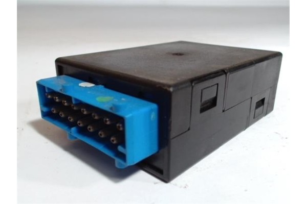 Recambio de caja reles para bmw serie 3 berlina (e36) 1.7 318tds se referencia OEM IAM 61358359031 05012110 