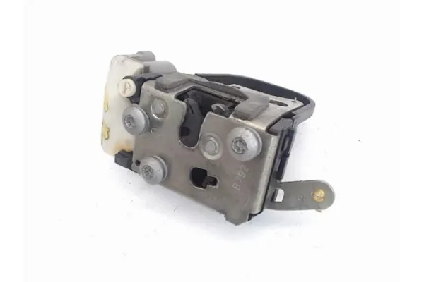 Recambio de cierre electromagnetico trasero derecho para alfa romeo 147 (190) 1.9 jtdm 16v referencia OEM IAM 46556820  