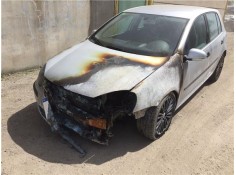 volkswagen golf v berlina (1k1)(2003) del año  2