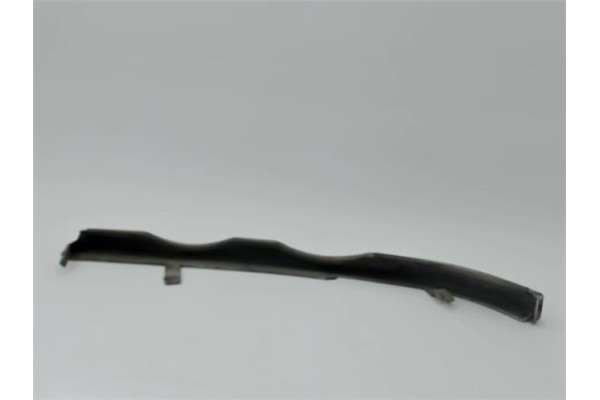 Recambio de cerquillo faro para bmw serie 3 berlina (e46) referencia OEM IAM 51138208482  
