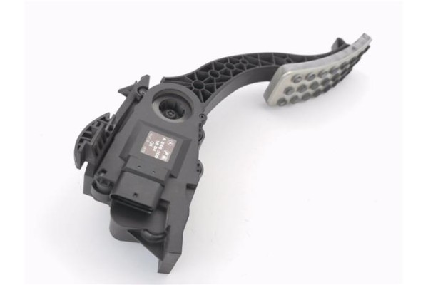 Recambio de pedal acelerador para mercedes-benz clase b (bm 246) 1.8 b 200 cdi (246.201) referencia OEM IAM A2463001404  
