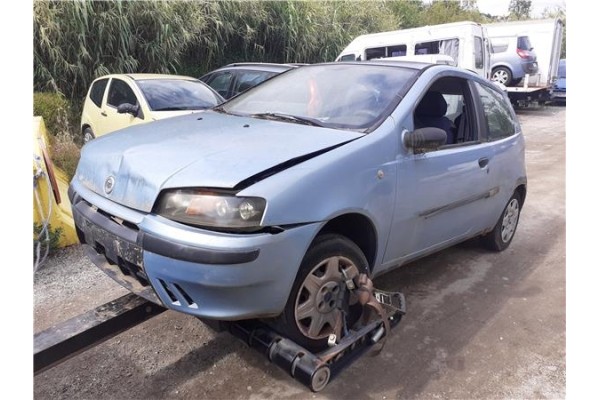 fiat ii punto (188) berlina del año 2000 fiat ii punto (188) berlina del año 2000