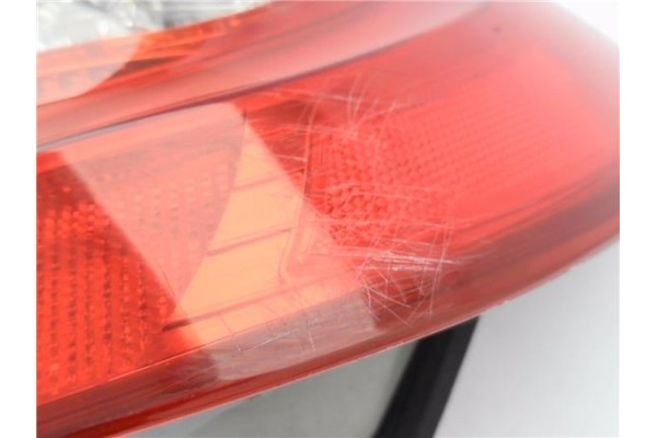 Recambio de piloto trasero derecho para mercedes-benz clase b (bm 246) 1.8 b 200 cdi (246.201) referencia OEM IAM A2468200664  
