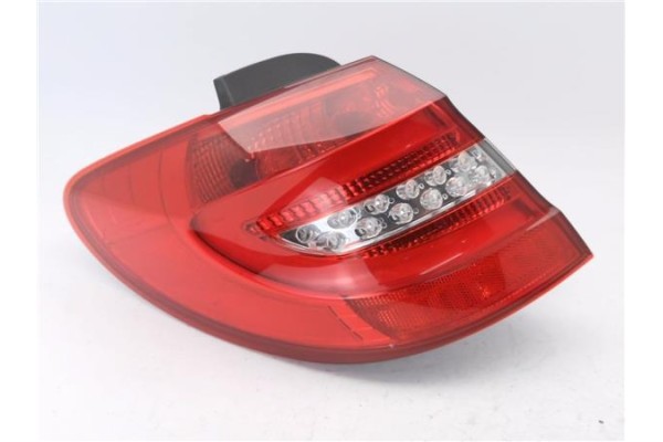 Recambio de piloto trasero izquierdo para mercedes-benz clase b (bm 246) 1.8 b 200 cdi (246.201) referencia OEM IAM A2468200564 