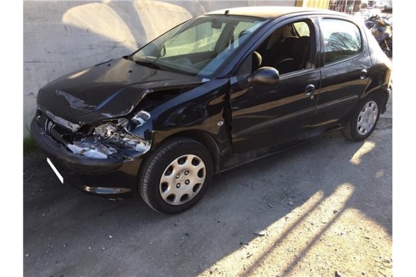 peugeot 206 berlina del año 2004