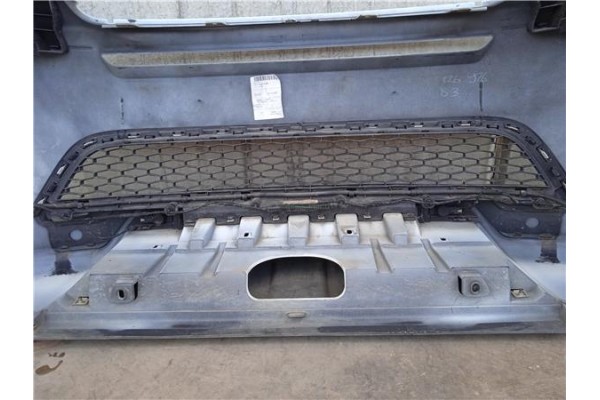Recambio de paragolpes delantero para land rover discovery sport 2.0 basis fwd referencia OEM IAM LR077241  