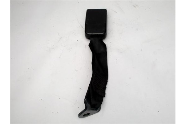Recambio de anclaje cinturon trasero izquierdo para peugeot 206 berlina 1.4 i referencia OEM IAM   