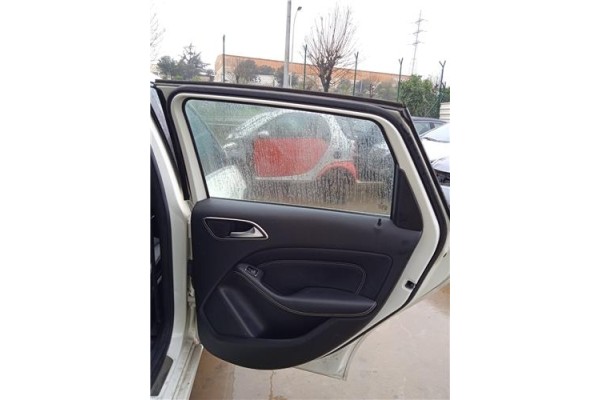 Recambio de puerta trasero derecha para mercedes-benz clase b (bm 246) 1.8 b 200 cdi (246.201) referencia OEM IAM A2467300205  