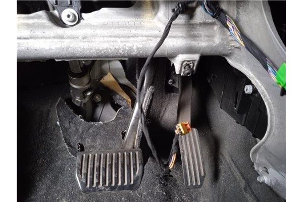 Recambio de pedal acelerador para land rover discovery sport 2.0 basis fwd referencia OEM IAM LR113937  