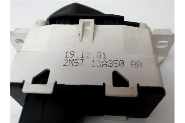 Recambio de interruptor luces emergencia para ford focus (daw, dbw) 1.8 turbo di / tddi referencia OEM IAM 2M5T13A350A  