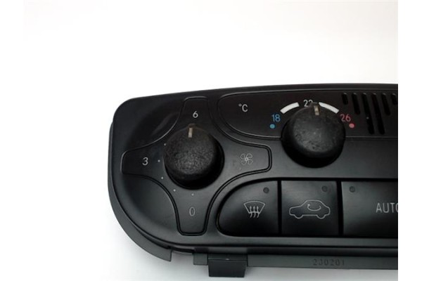 Recambio de mandos climatizador para mercedes-benz clase c (bm 203) berlina 2.2 220 cdi (203.006) referencia OEM IAM A203830285 