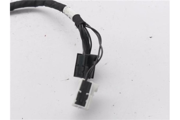 Recambio de retrovisor electrico izquierdo para mercedes-benz clase b (bm 246) 1.8 b 200 cdi (246.201) referencia OEM IAM A24681