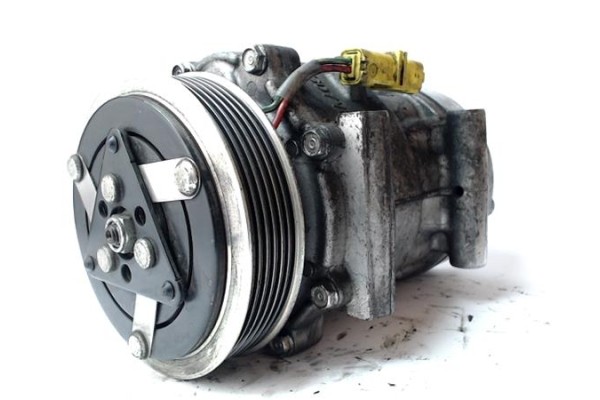 Recambio de compresor aire acond. para citroen c5 berlina 2.0 16v exclusive referencia OEM IAM 9686061780 1802 6453YJ , CITROËN 