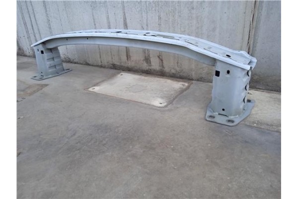 Recambio de refuerzo paragolpes para land rover discovery sport 2.0 basis fwd referencia OEM IAM LR059013  