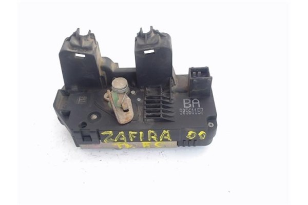 Recambio de cierre electromagnetico trasero izquierdo para opel zafira a 2.0 di 16v referencia OEM IAM 90561157  