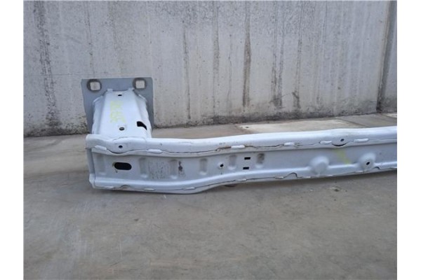 Recambio de refuerzo paragolpes para land rover discovery sport 2.0 basis fwd referencia OEM IAM LR059013  