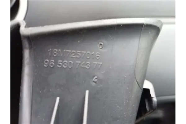 Recambio de embellecedor consola salpicadero para citroen c2 1.1 referencia OEM IAM 9653074377 18M7257016 