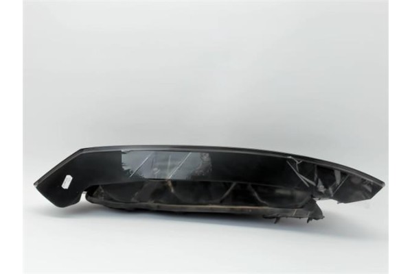 Recambio de piloto trasero derecho para opel corsa c referencia OEM IAM 24457236 89307501 