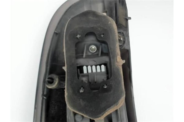 Recambio de piloto trasero izquierdo para opel corsa c referencia OEM IAM 24457235  