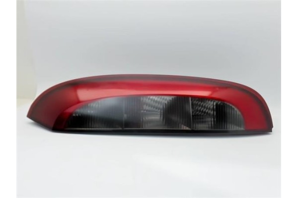 Recambio de piloto trasero derecho para opel corsa c referencia OEM IAM 09114337  