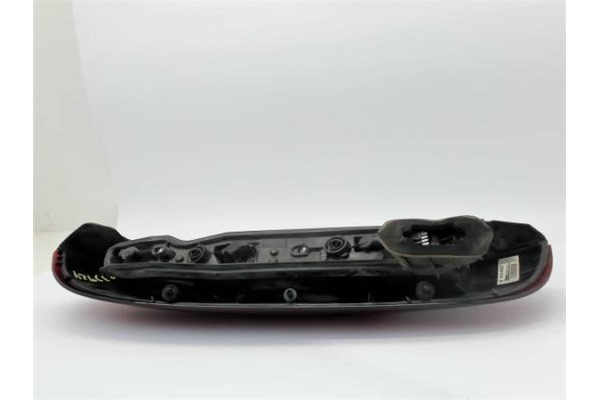 Recambio de piloto trasero derecho para opel corsa c referencia OEM IAM 09114337  