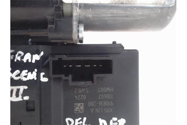 Recambio de motor elevalunas delantero derecho para renault scenic iii (jz) referencia OEM IAM 130822478  