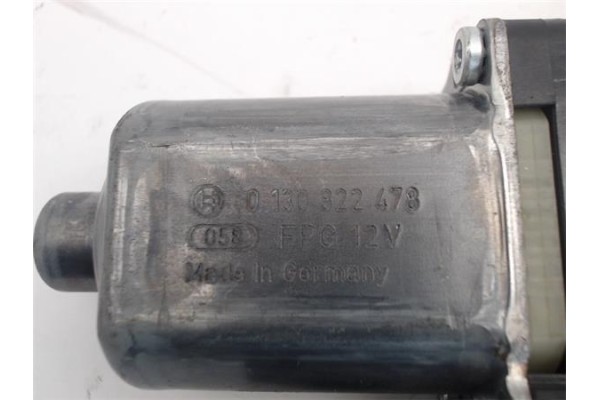 Recambio de motor elevalunas delantero derecho para renault scenic iii (jz) referencia OEM IAM 130822478  