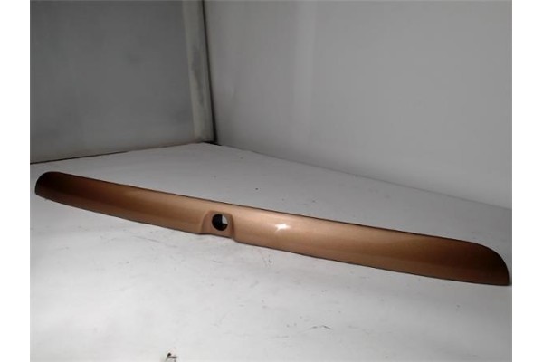 Recambio de moldura porton trasero para audi a3 (8l) 1.9 tdi ambiente referencia OEM IAM   