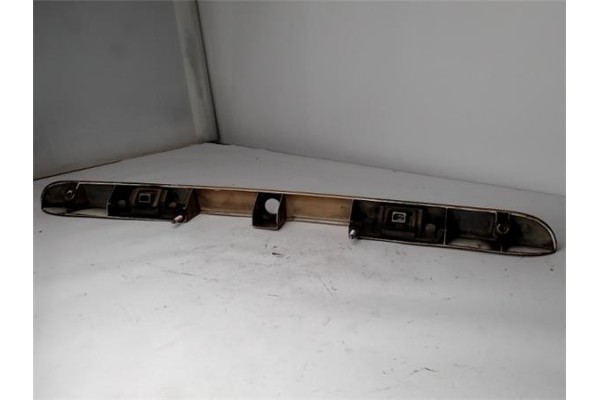 Recambio de moldura porton trasero para audi a3 (8l) 1.9 tdi ambiente referencia OEM IAM   