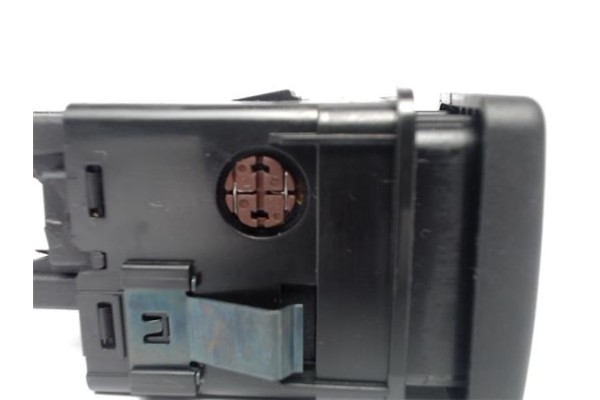 Recambio de interruptor luces emergencia para rover rover 25 (rf) 1.4 16v referencia OEM IAM 102251029  