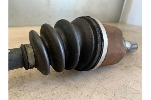 Recambio de palier delantero derecho para nissan micra (k12e) 1.2 16v referencia OEM IAM 39100AY100  