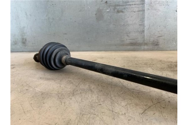 Recambio de palier delantero derecho para nissan micra (k12e) 1.2 16v referencia OEM IAM 39100AY100  
