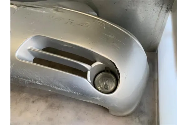 Recambio de paragolpes delantero para chrysler voyager (rg) 2.5 crd referencia OEM IAM 5140023AA  
