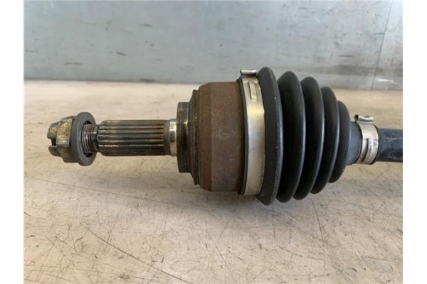 Recambio de palier delantero izquierdo para nissan micra (k12e) 1.2 16v referencia OEM IAM 39101AY100  