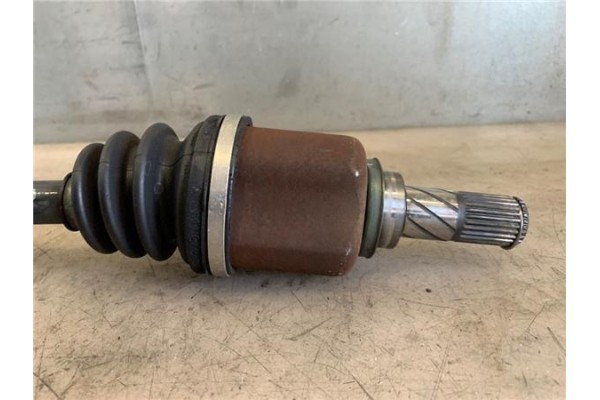 Recambio de palier delantero izquierdo para nissan micra (k12e) 1.2 16v referencia OEM IAM 39101AY100  