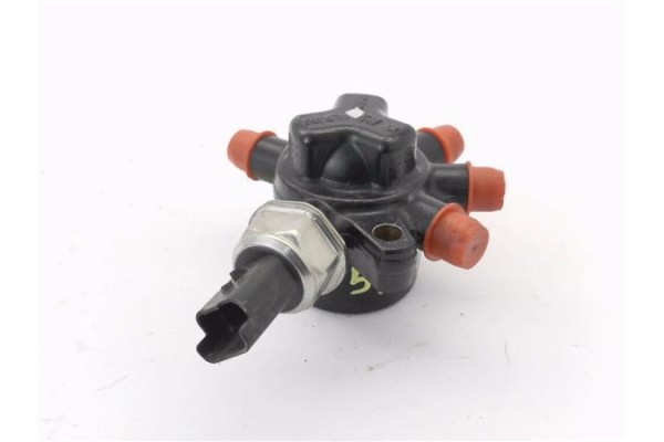 Recambio de rampa inyectores para opel astra h berlina 1.3 cdti referencia OEM IAM 4M5Q9D280DB  