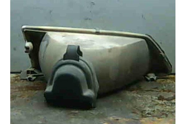 Recambio de faro delantero izquierdo para peugeot 106 (s1) 1.6 xsi referencia OEM IAM 6204C2  