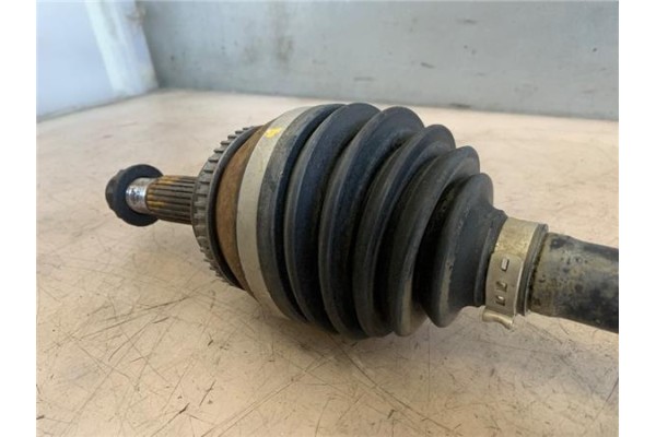 Recambio de palier delantero derecho para toyota corolla verso (r1) 1.8 sol referencia OEM IAM 434100F010  