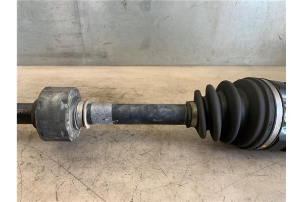 Recambio de palier delantero derecho para toyota corolla verso (r1) 1.8 sol referencia OEM IAM 434100F010  