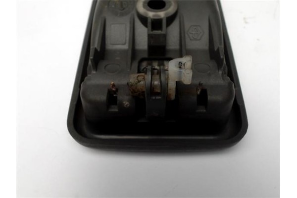 Recambio de manilla int. puerta delantero izquierda para piaggio porter furgón 1.2 d referencia OEM IAM 71732852  
